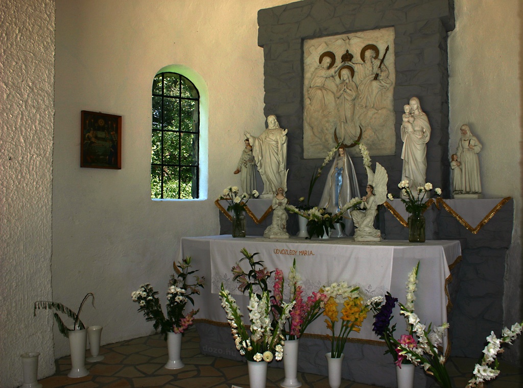 A k�polna belseje