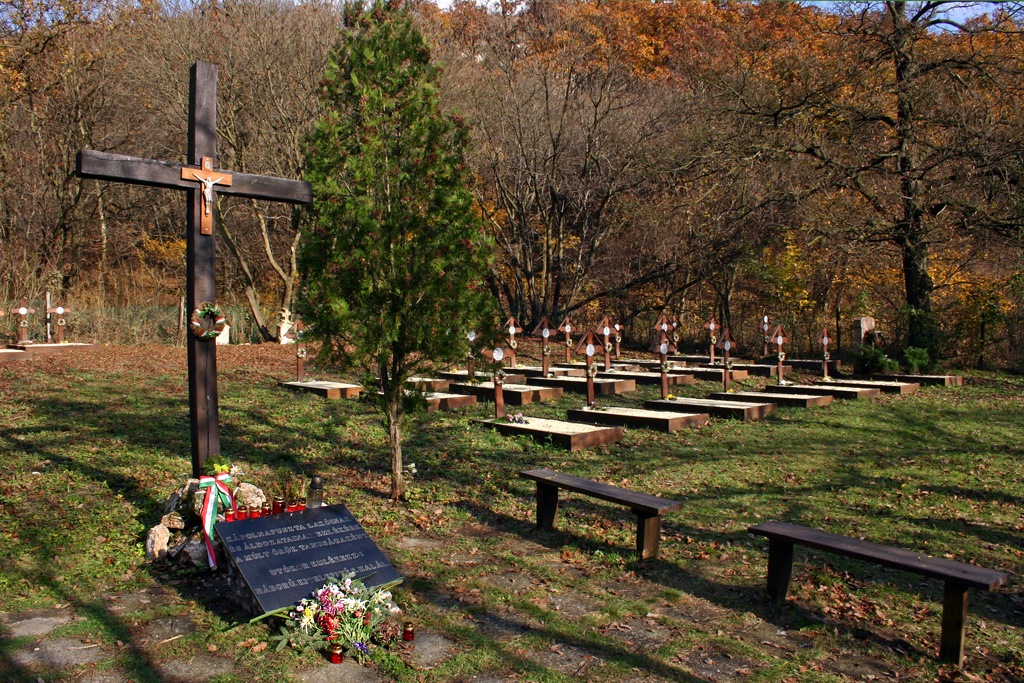 K�polnapuszta temet�je